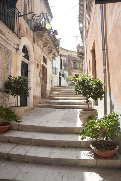 Filinona Apartment Modica Exterior foto